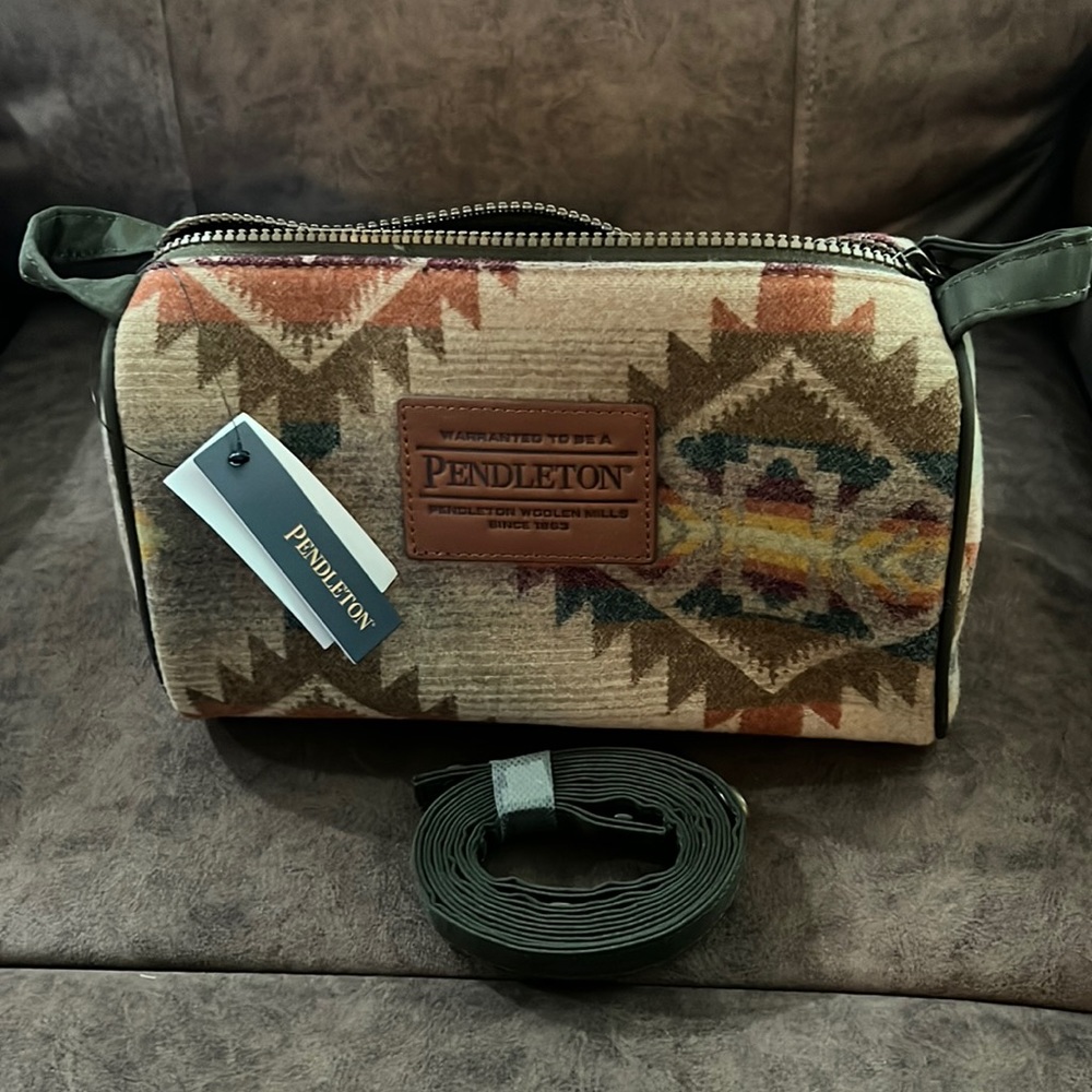 Pendleton Travel Kit with shoulder strap